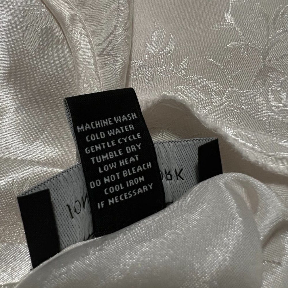 Jones New York Lacy Sequins Floral Pattern Nightgown Sz L - Picture 7 of 7